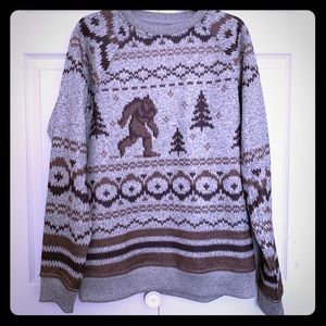 🍄BOGO 50% OFF🍄 Big foot Sweater